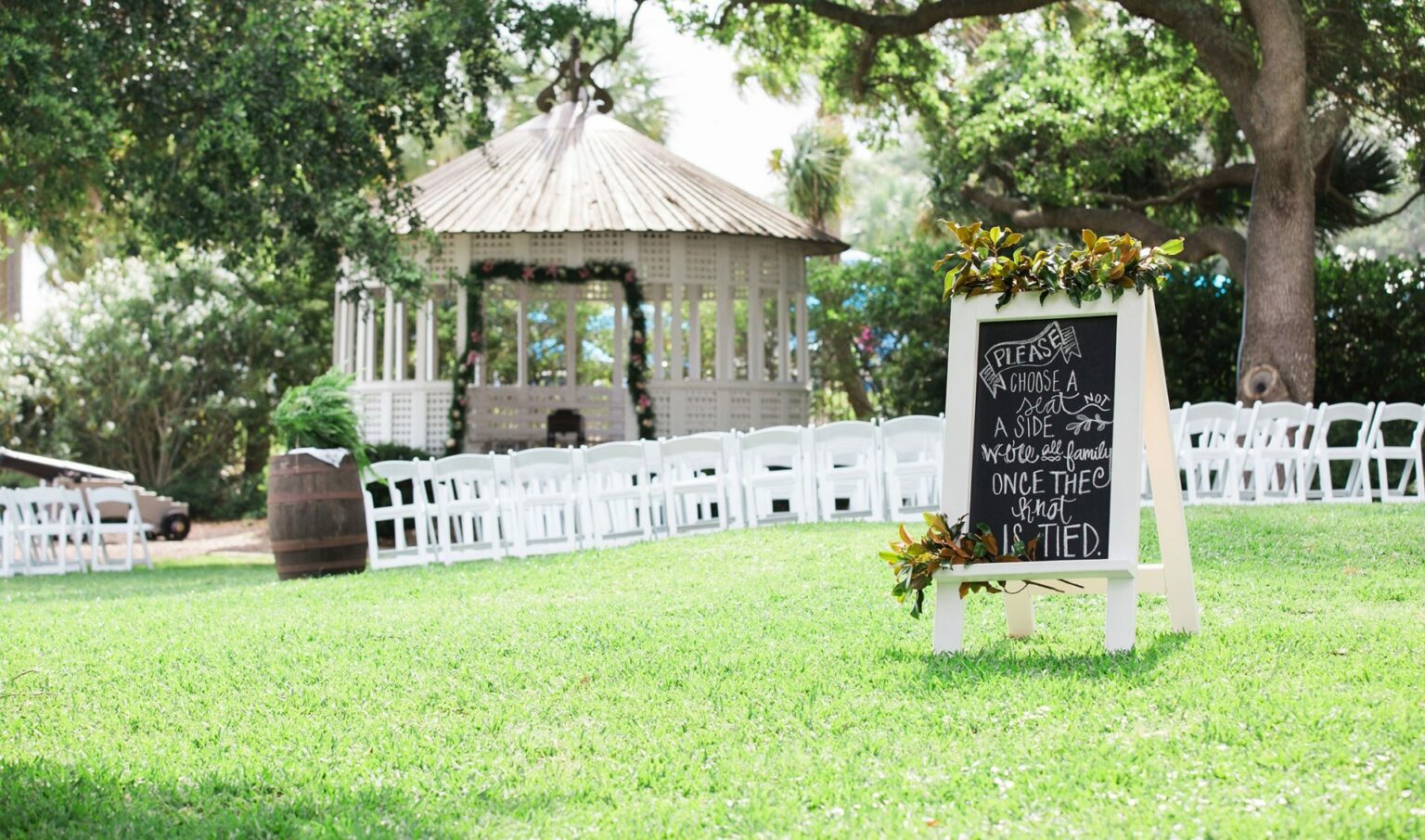 weddingsetuplighthousegroundsstsimons Coastal Historical